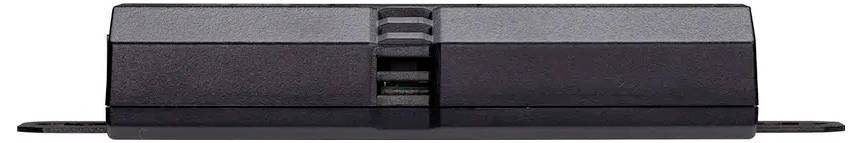 Ein kleines, schwarzes rechteckiges elektronisches Gerät mit belüfteter Vorderseite, wahrscheinlich für Wand- oder Oberflächenmontage, verwendet für technologische Anwendungen.