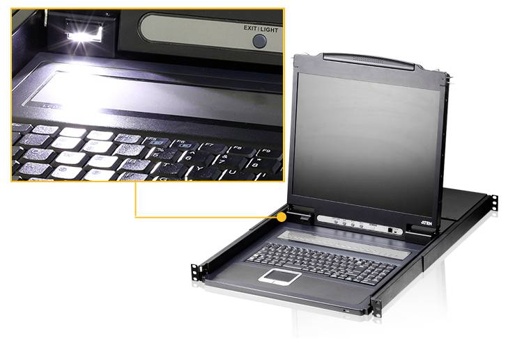 Eine schwarze Rackmount-Konsole mit einer ausziehbaren Tastatur und einem hochklappbaren Bildschirm. Eine Detailansicht hebt ein kleines, beleuchtetes 'Ausgang'-Lämpchen über der Tastatur hervor.