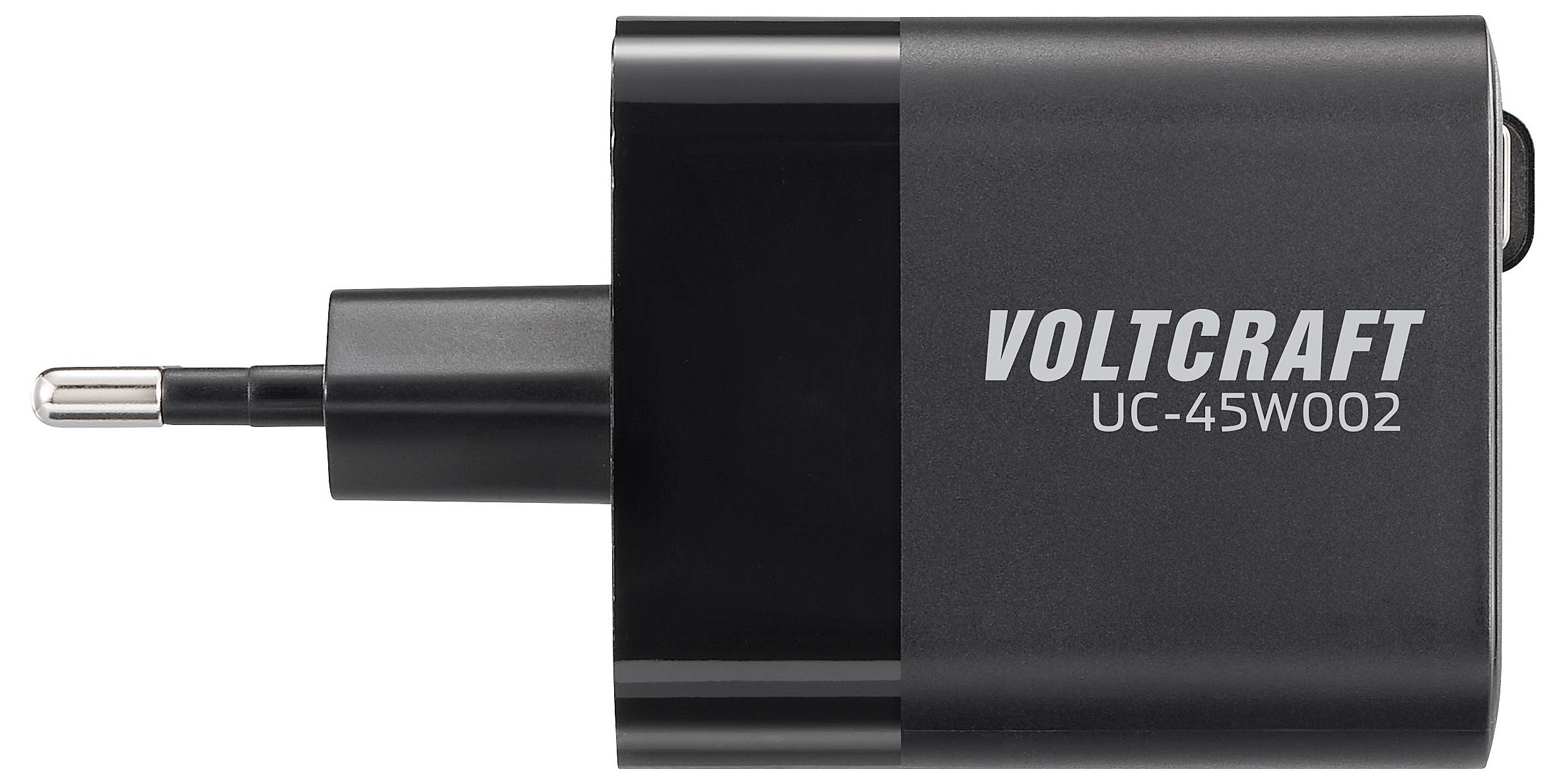 Schwarzer Wandladegerät mit der Beschriftung 'Voltcraft UC-45W002' mit einem USB-C-Anschluss und Eurostecker.