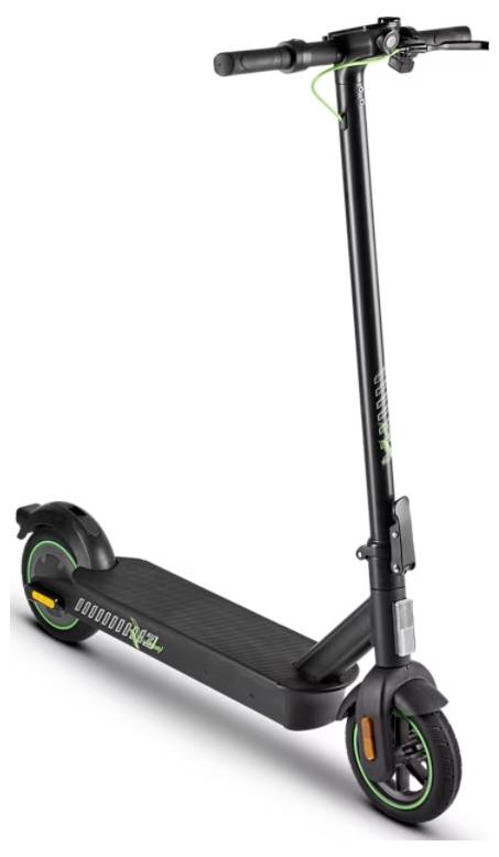 E-Scooter mit schwarzem Rahmen, grünen Akzenten und einer Standplattform. Der Roller verfügt über einen Lenker, zwei Räder und einen Ederständer.