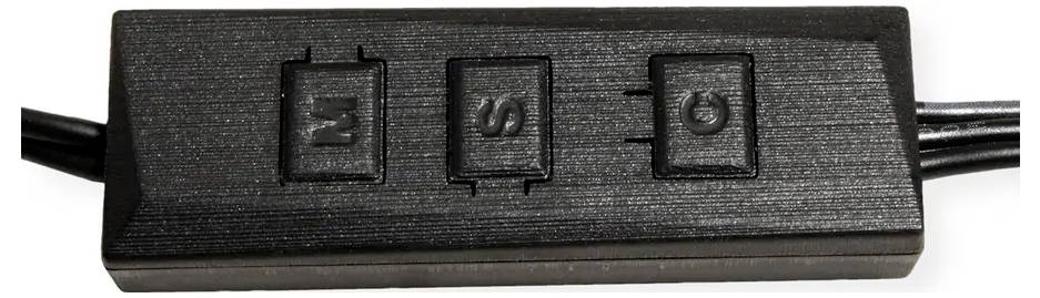 Eine Nahaufnahme eines schwarzen Plastikschalters mit Tasten, die mit '1', '2' und '3' beschriftet sind und zur Einstellung eines elektronischen Geräts dienen.