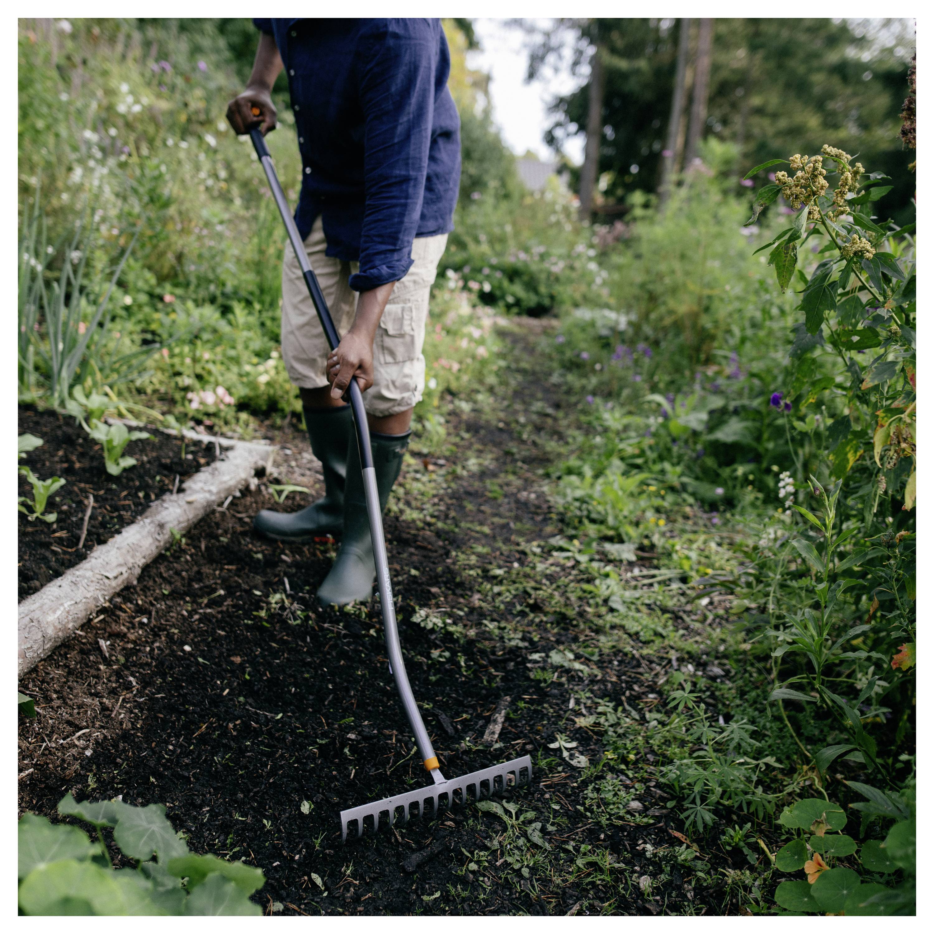 Fiskars 1077112 Rechen Arbeitsbreite 36cm