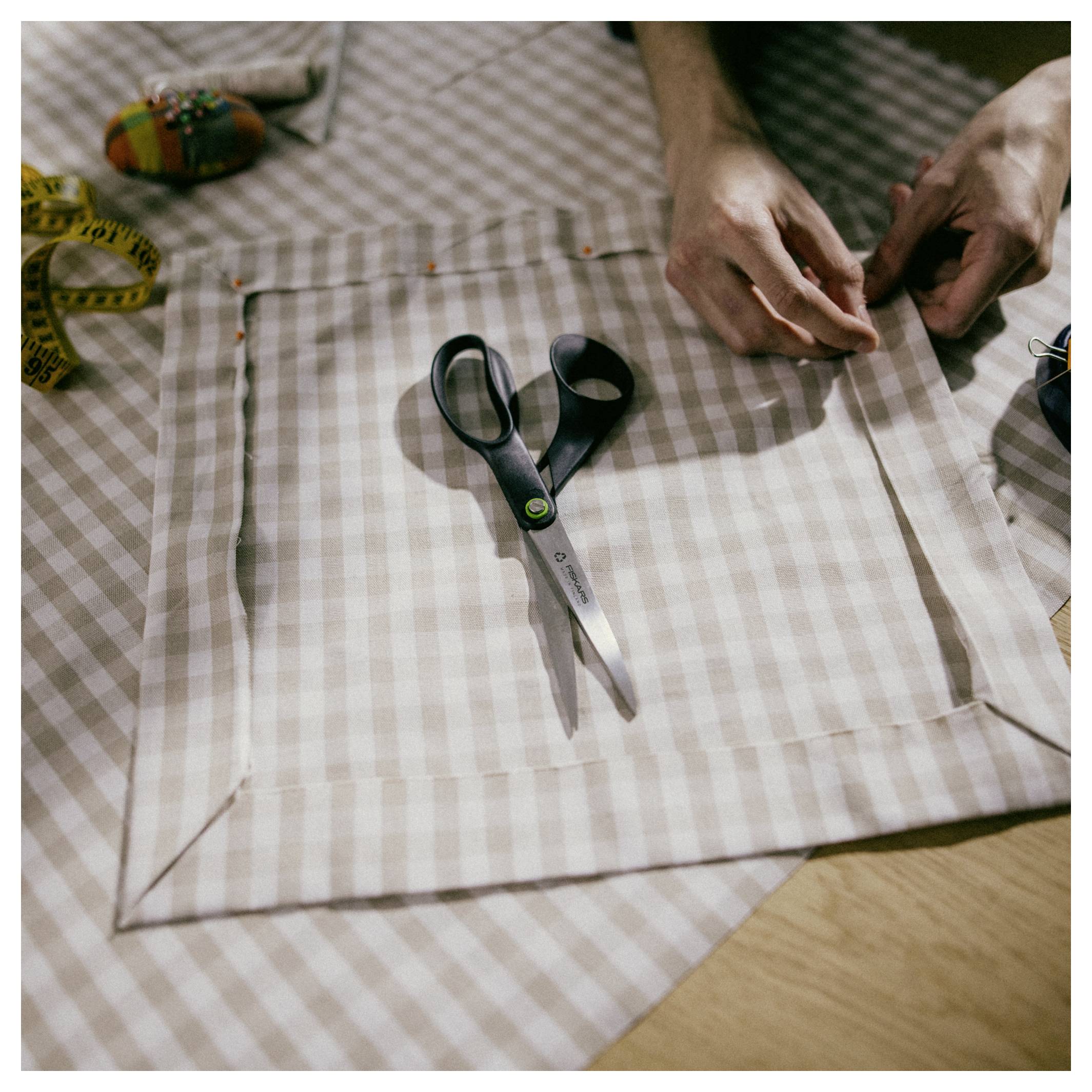 Fiskars 1074546 FF ReNew Universalschere 250 mm