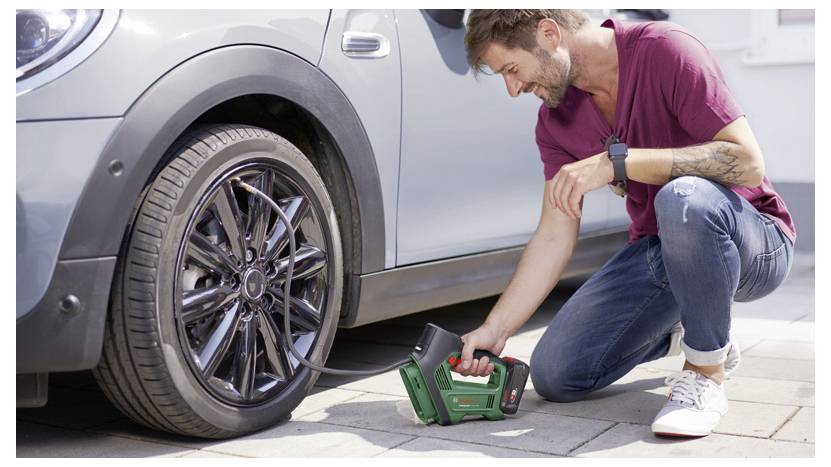 Bosch Home and Garden 18VUniversalImpactDrive+UniversalPump 0615A5009C Werkzeugset