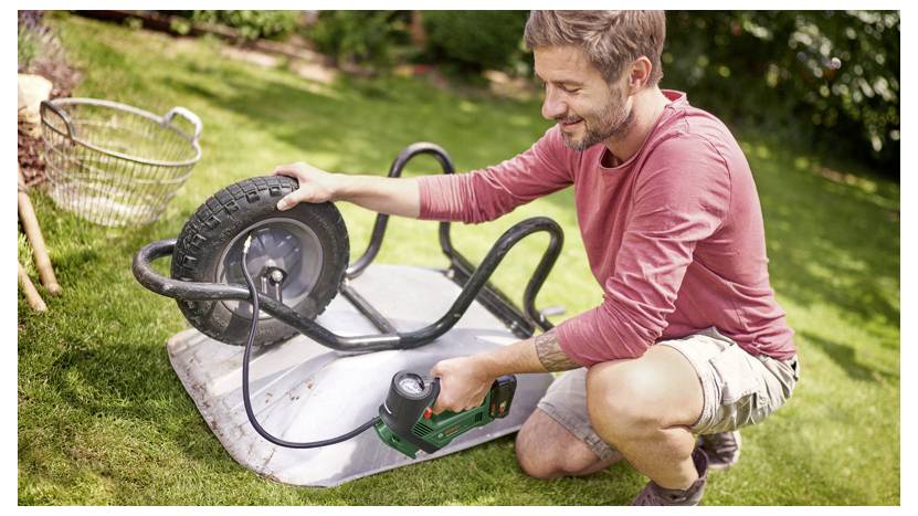 Bosch Home and Garden 18VUniversalImpactDrive+UniversalPump 0615A5009C Werkzeugset