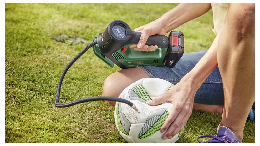 Bosch Home and Garden 18VUniversalImpactDrive+UniversalPump 0615A5009C Werkzeugset