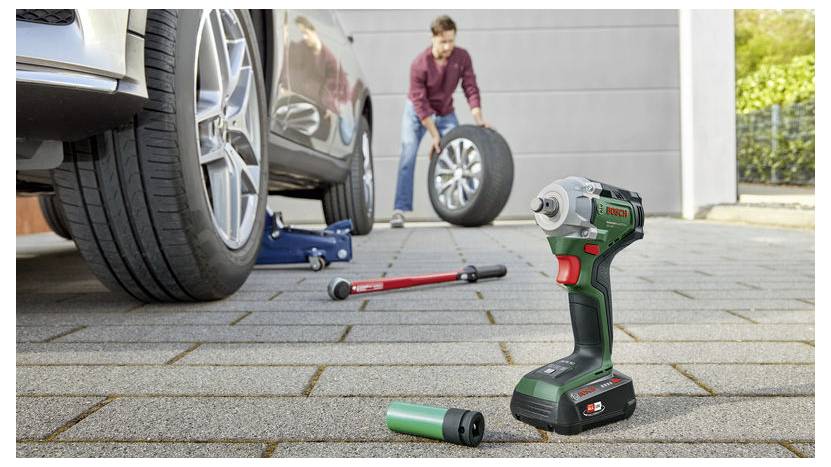 Bosch Home and Garden 18VUniversalImpactDrive+UniversalPump 0615A5009C Werkzeugset