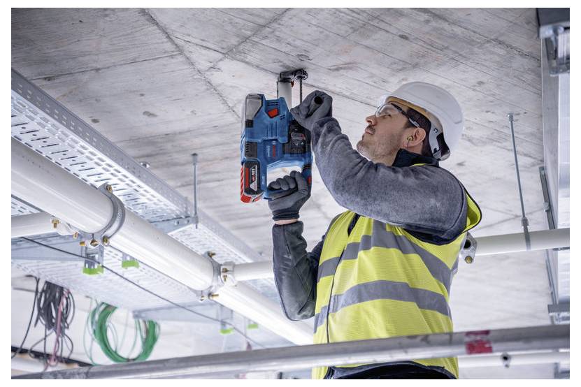 Bosch Professional GSR + GBH + GWS + 2x GBA 5.0 Ah + GAL 18V-40 0615A5009G Werkzeugset