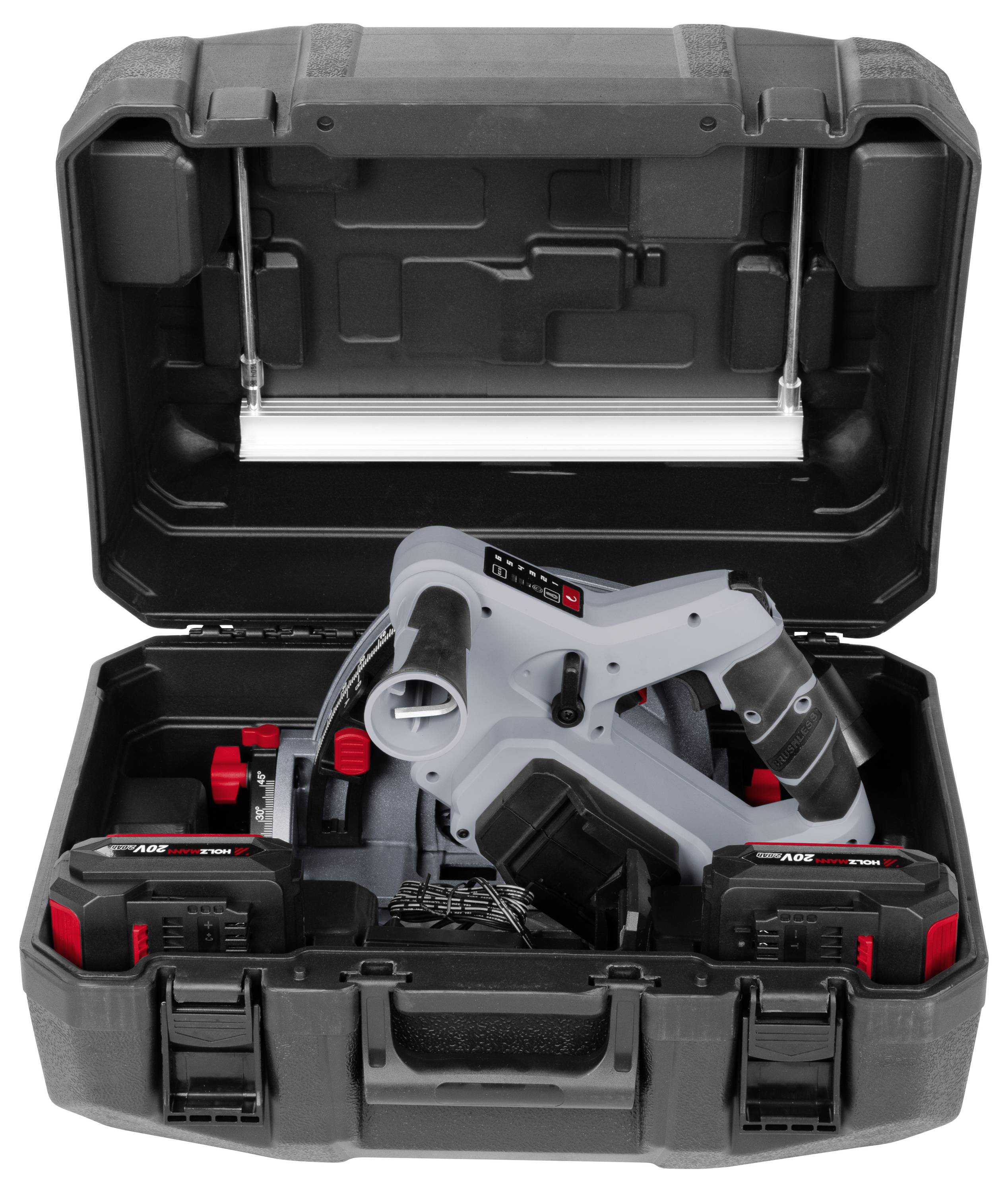 Eine kabellose Kreissäge in einem offenen schwarzen Transportkoffer mit zwei Akkus. Der Koffer verfügt über eine geformte Innenauskleidung für eine sichere Aufnahme.