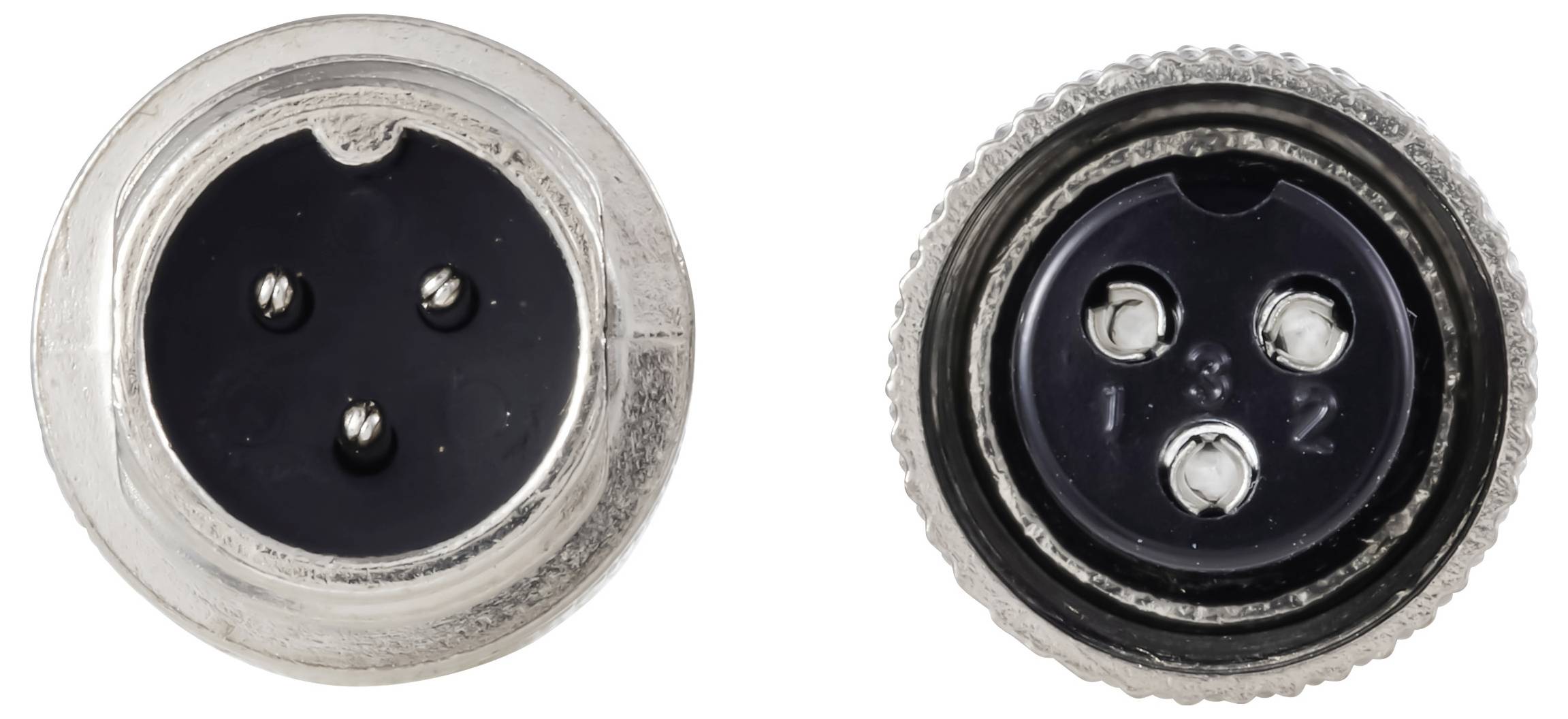 Zwei zylindrische Metallstecker mit Drei-Stift-Konfigurationen, einer männlich und einer weiblich, die für elektrische Verbindungen verwendet werden.