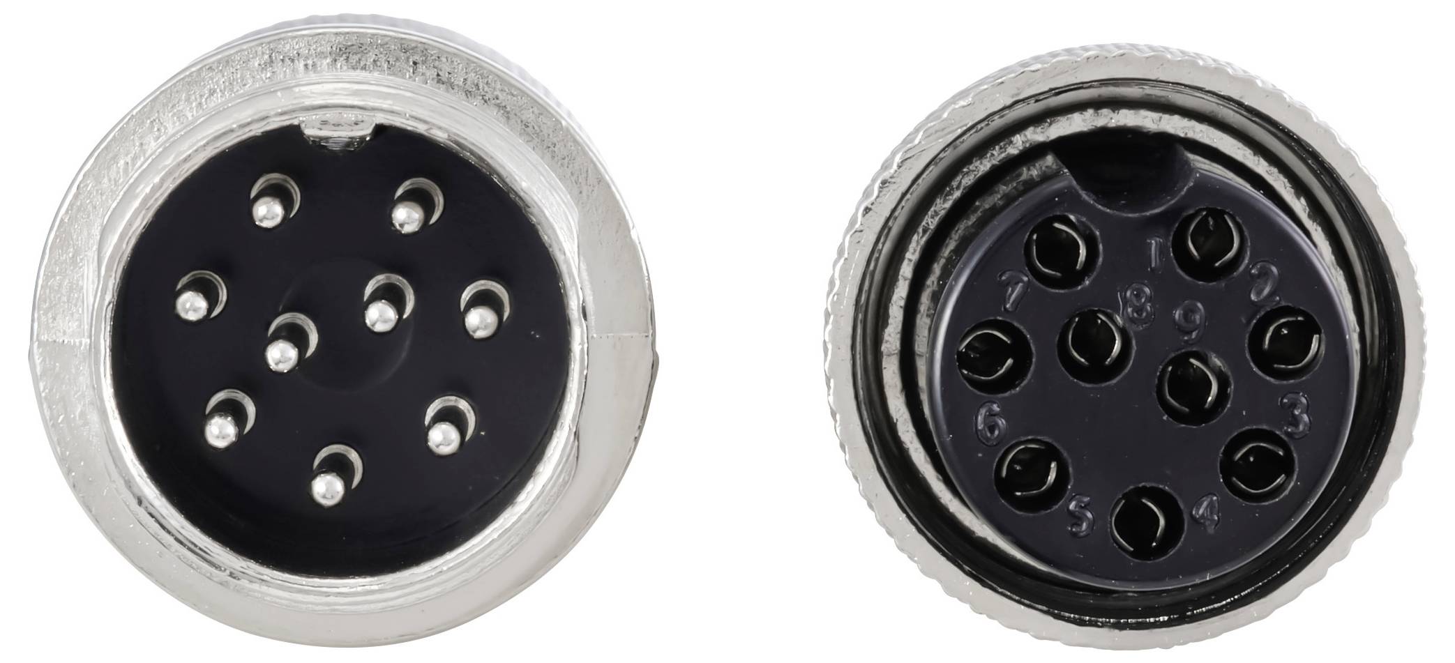 Nahaufnahme von zwei kreisförmigen elektronischen Steckverbindern mit mehreren Metallstiften, von vorne betrachtet, die die Stiftanordnung zur Schnittstelle zeigt.