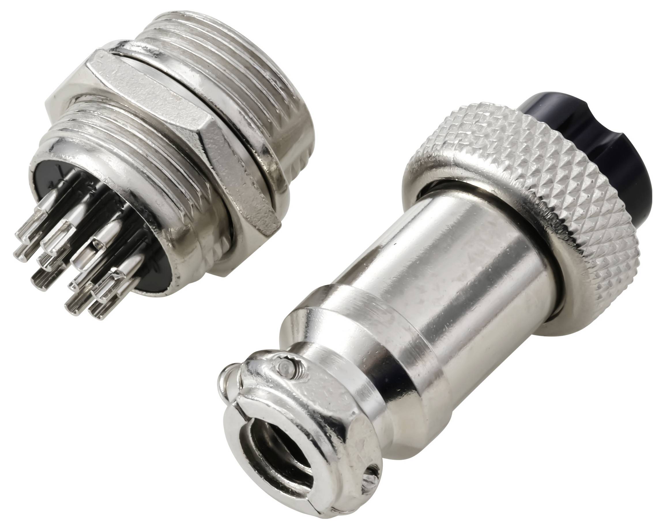 „Abbildung zweier metallischer elektrischer Anschlüsse, einer mit mehreren Pins und der andere mit einem gerillten Körper, nebeneinander positioniert.