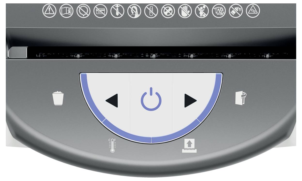 Nahaufnahme eines Papierschredder-Bedienfeldes mit Einschalt- und Richtungstasten. Symbole darüber zeigen Bedienungshinweise und Warnhinweise.