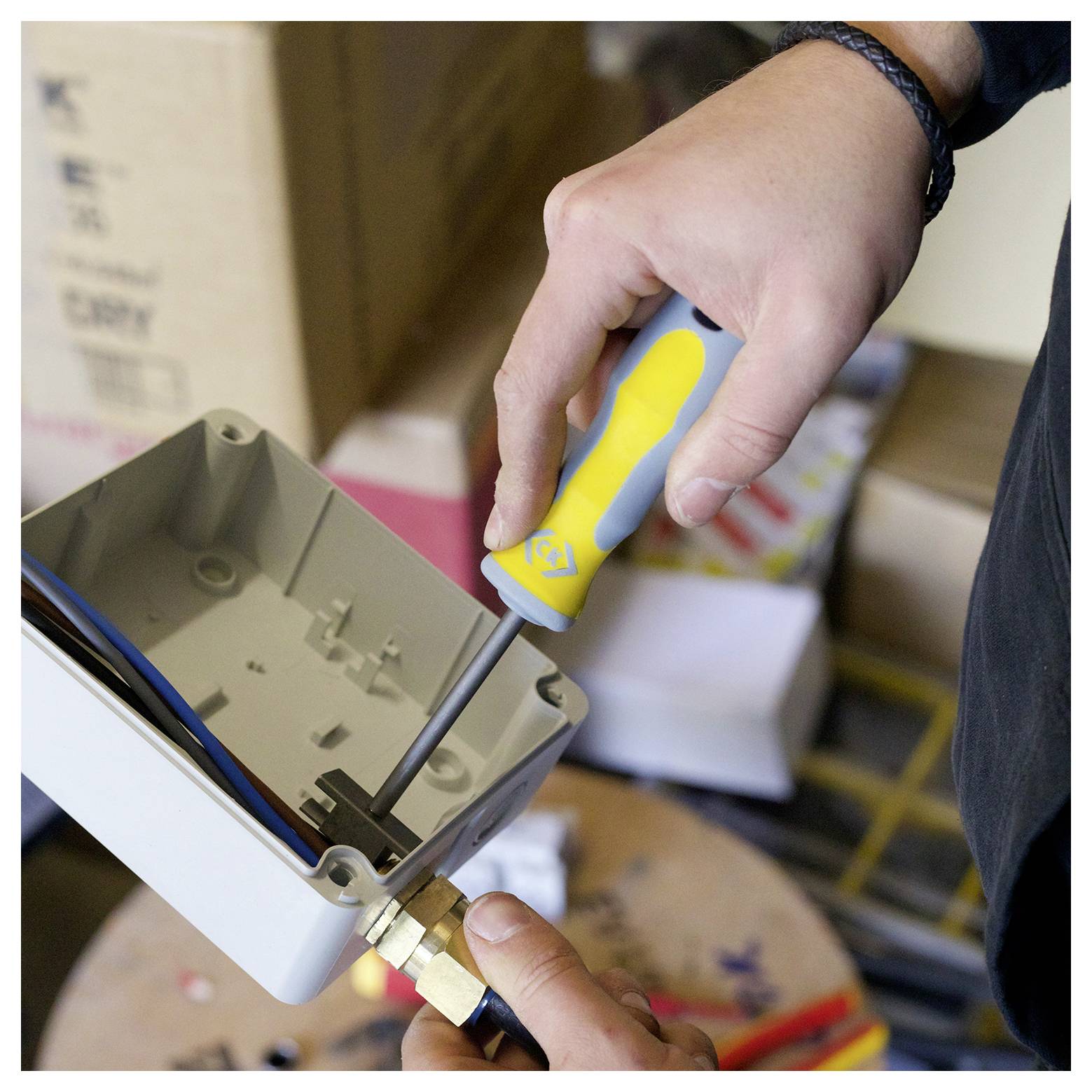 C.K T4765 Universalzange