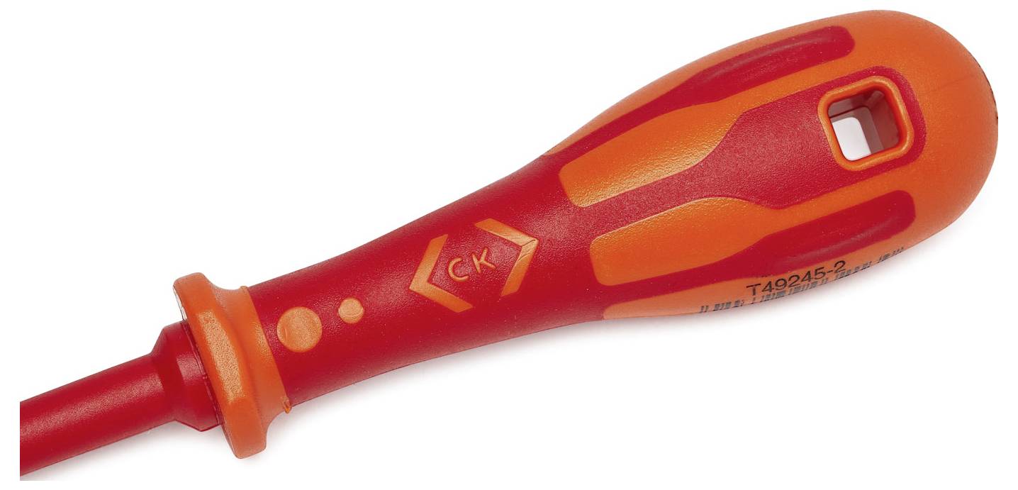 Rot und orange isolierter Schraubendreher-Griff, entwickelt für elektrische Arbeiten, mit ergonomischem Griff und einem sechseckigen Loch in der Nähe des oberen Endes.