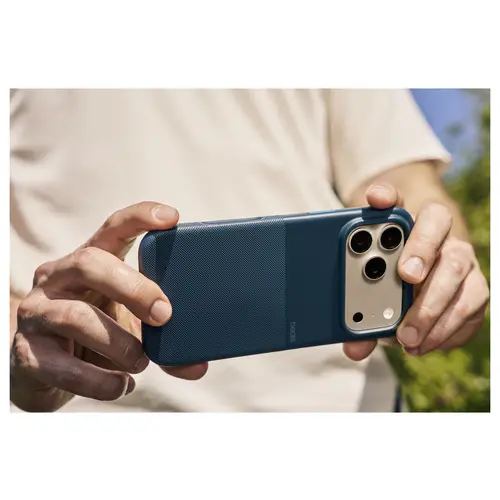 Beats Rugged Case iPhone 17 Pro Rocky Mountain Blau MagSafe kompatibel MGJN4LL/A Beats Rugged Case iPhone 17 Pro Rocky Mountain Blau MagSafe kompatibel MGJN4LL/A