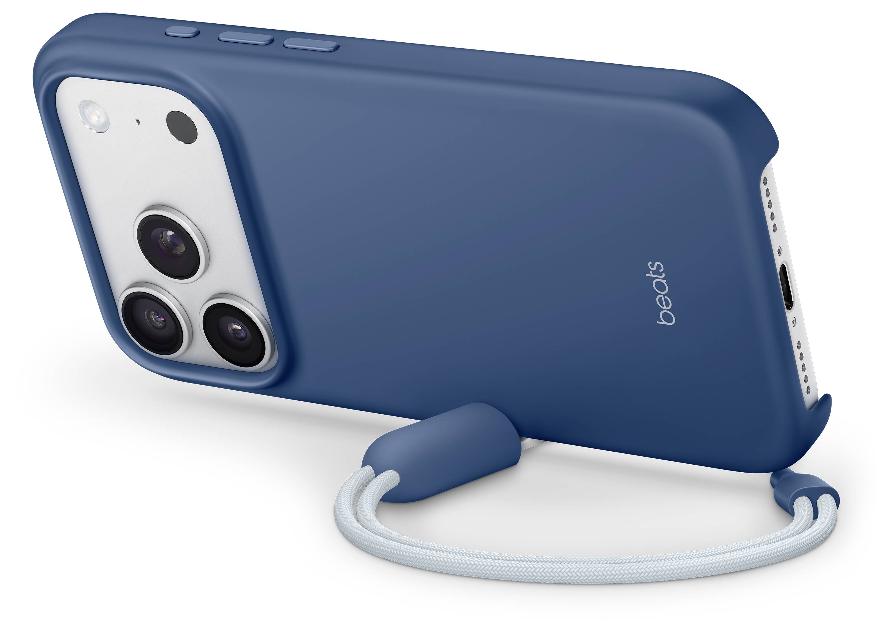 Eine blaue Smartphone-Hülle mit einem weißen Kamerabereich, der drei Linsen umfasst, und einem hellblauen Gurt, der an der Rückseite befestigt ist.