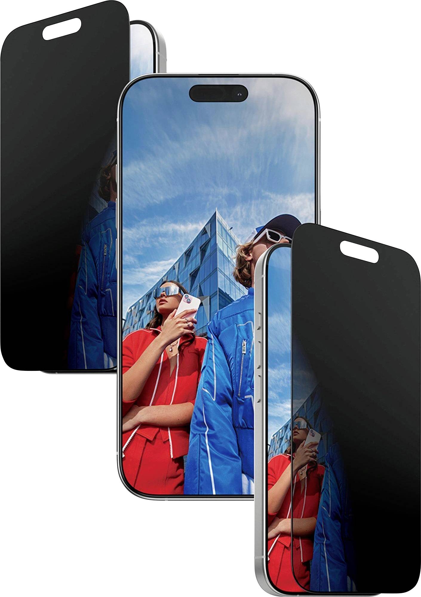 Zwei Personen blicken nach oben, tragen bunte Kleidung und Sonnenbrillen und stehen vor einem modernen Glasgebäude; Reflexionen sind auf ihren Telefonen sichtbar.