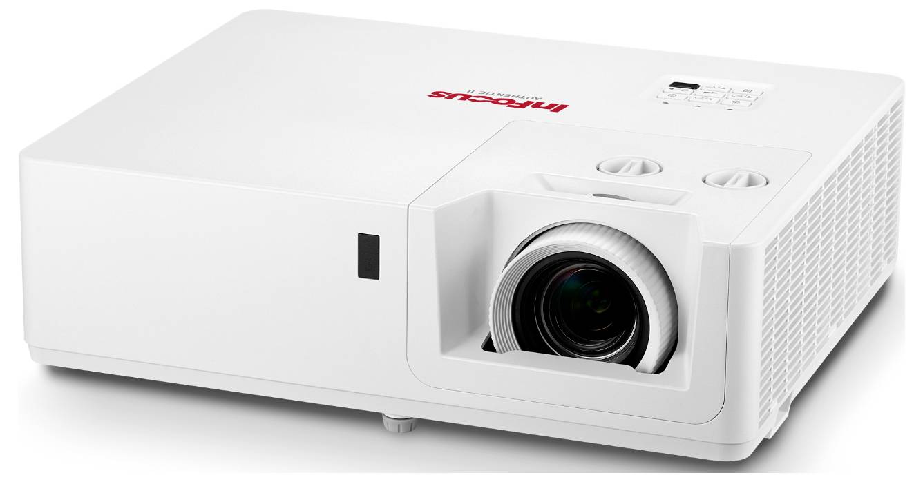 Ein weißer Projektor mit einer Linse an der Vorderseite. Das Wort 'Infocus' ist auf der Oberfläche sichtbar.