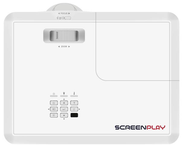 Eine Draufsicht eines weißen Projektors mit Fokus- und Zoomreglern, Tastatur mit Ziffern und Symbolen sowie dem Markenlogo 