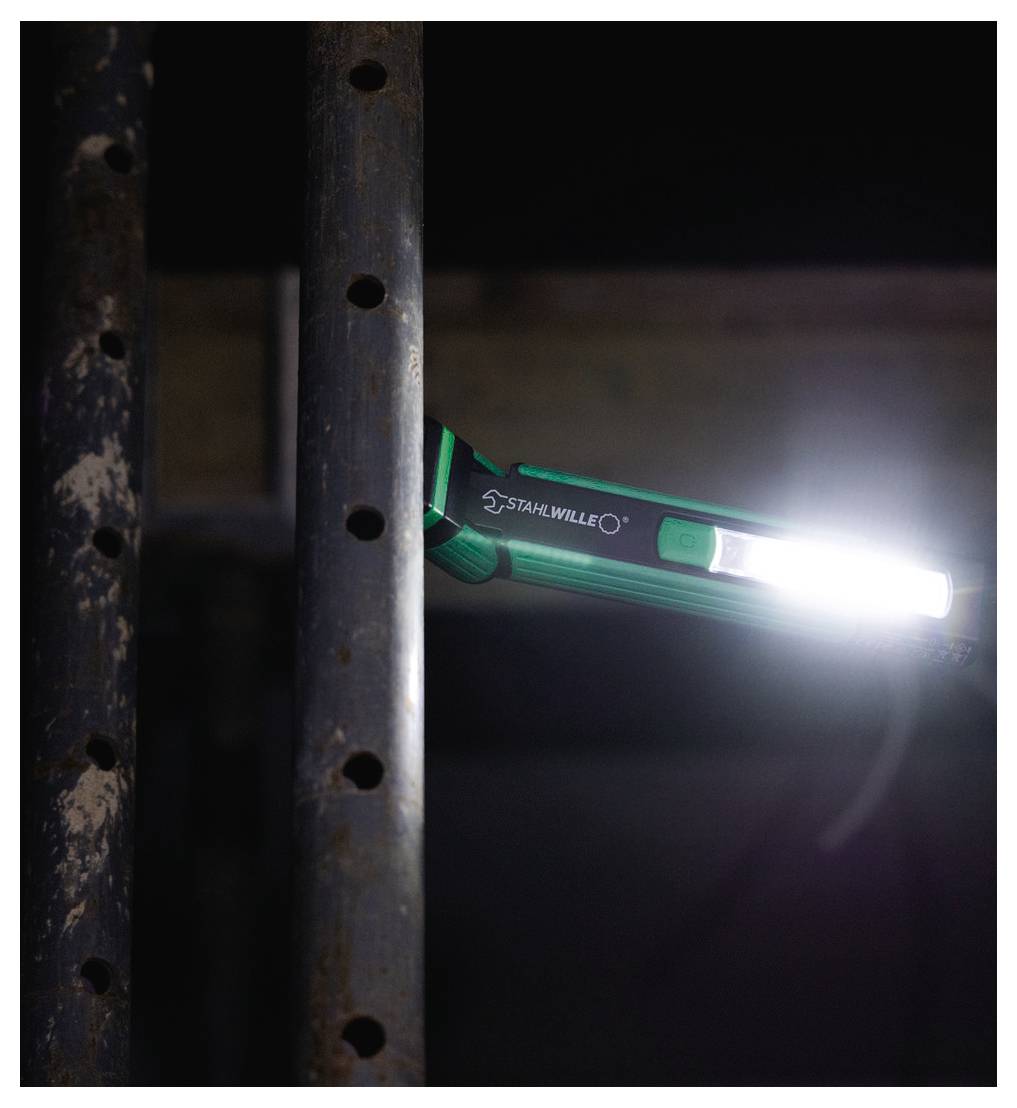 Stahlwille 77490019 LED Akku Handleuchte 1000lm, Haltemagnete, drehbare Haken, 7h Leuchtdauer 2021 Energieeffizienzklasse n.rel