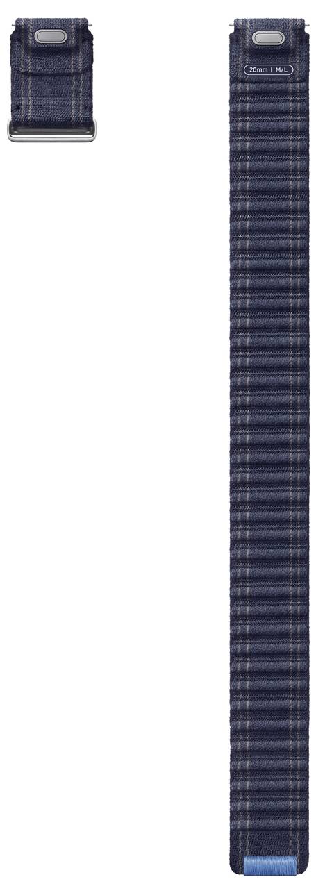 Ein blaukariertes Apple-Watch-Armband, vertikal angezeigt, zeigt Details des Verschlussmechanismus und der Textur.