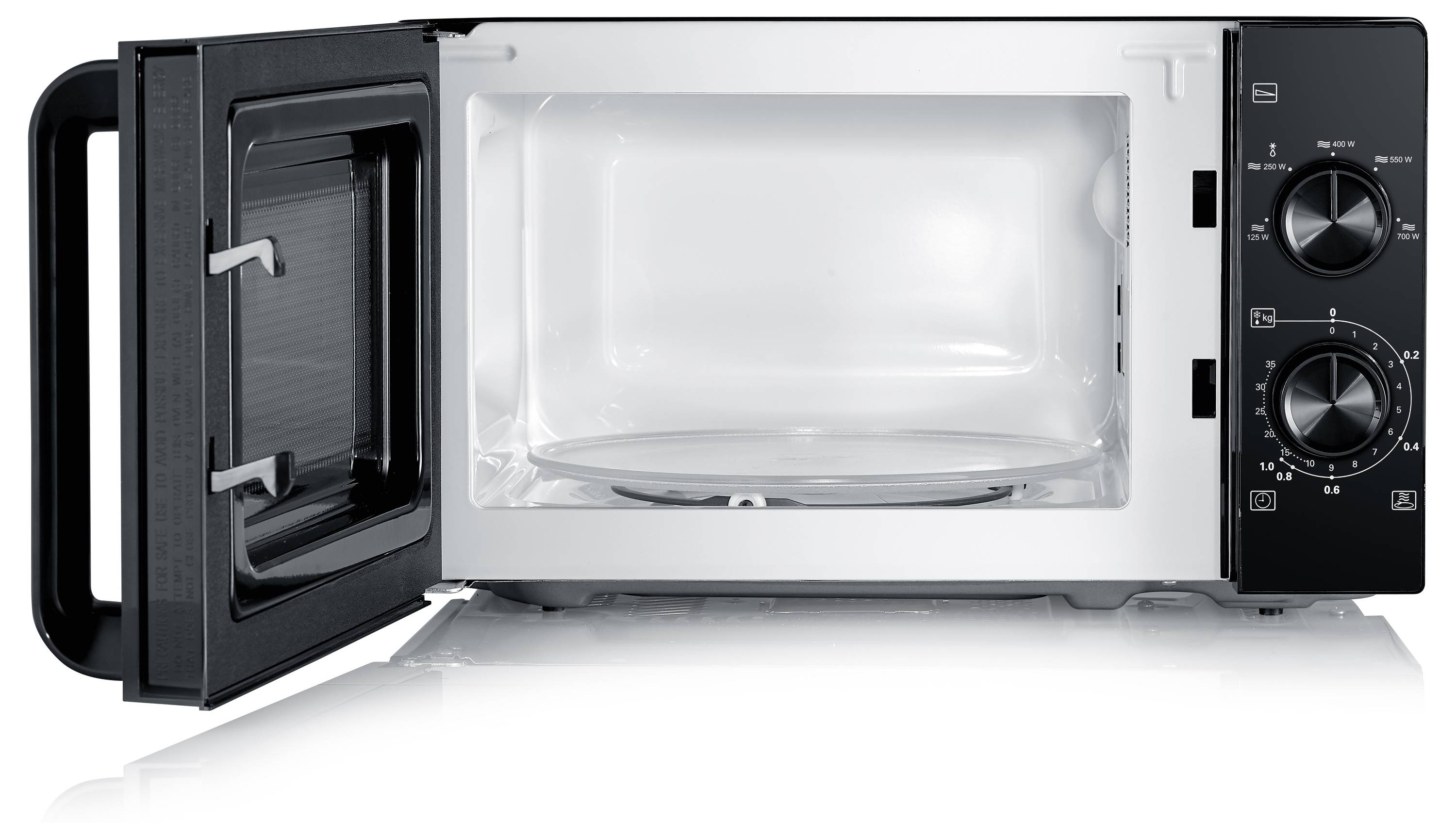 Ein Mikrowellenherd mit geöffneter Tür, dessen Innenraum leer ist und der Bedienungsdrehknöpfe auf der rechten Seite zeigt.