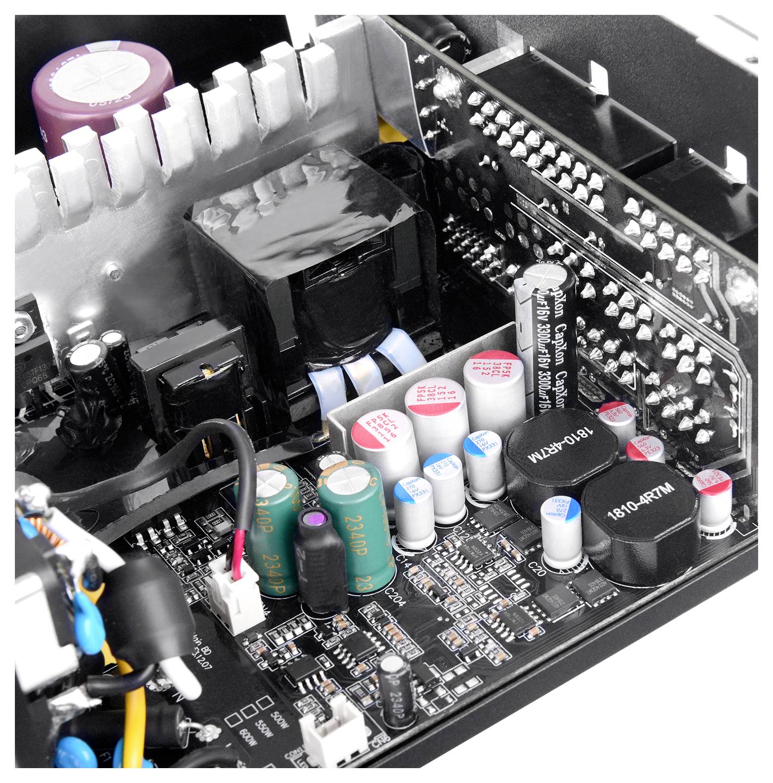 Thermaltake AC/DC-Einbaunetzteil 750W ATX 80PLUS® Gold