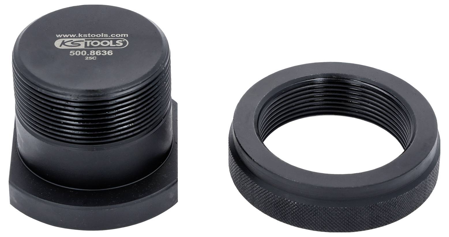 Ein schwarzer Ölfilter-Schraubenschlüssel-Deckel und Ring von KTools. Der Deckel ist mit der Website, der Modellnummer 500.8636 und der Größe 2KC gekennzeichnet.
