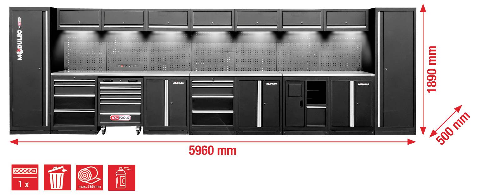 Ein großes schwarzes modulares Lagersystem mit Schränken, Schubladen und gelochter Metallrückwand, mit den Maßen 5960 mm Breite, 500 mm Tiefe und 1890 mm Höhe.