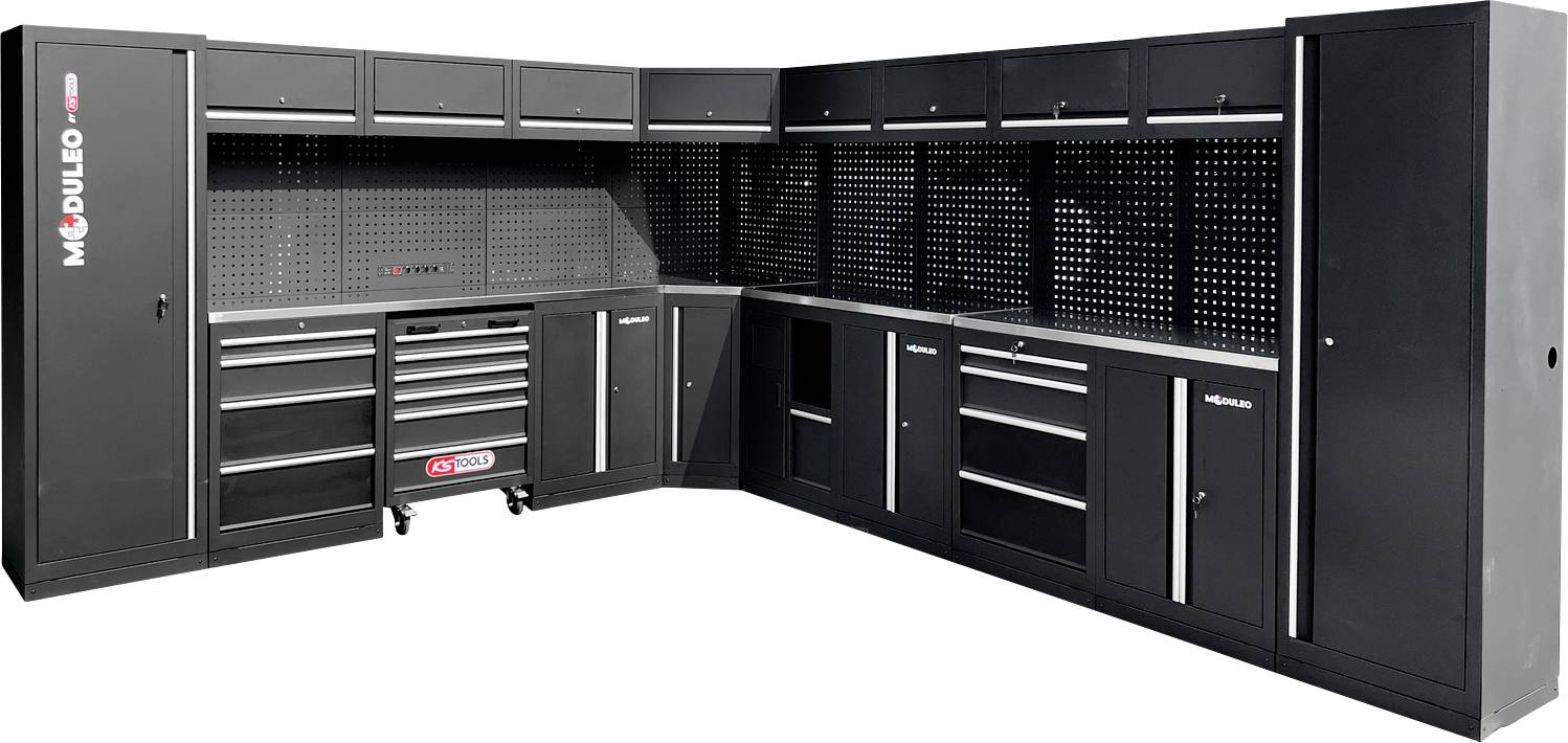 Schwarzes modulares Garagenlagersystem mit mehreren Schränken, Schubladen und Lochwänden für Werkzeuge. Modernes Design für einen organisierten Arbeitsbereich.