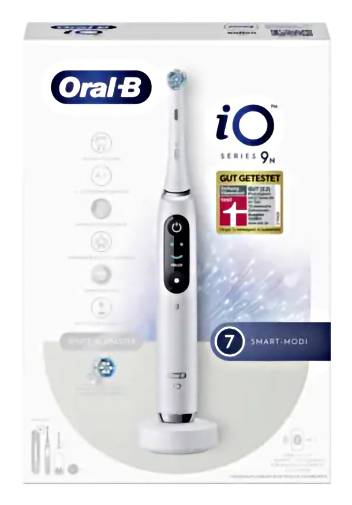Oral-B iO Series 9n elektrische Zahnbürste in Weiß, abgebildet auf der Verpackung mit Fokus auf Technologie und Design. Enthält sieben Reinigungsmodi.