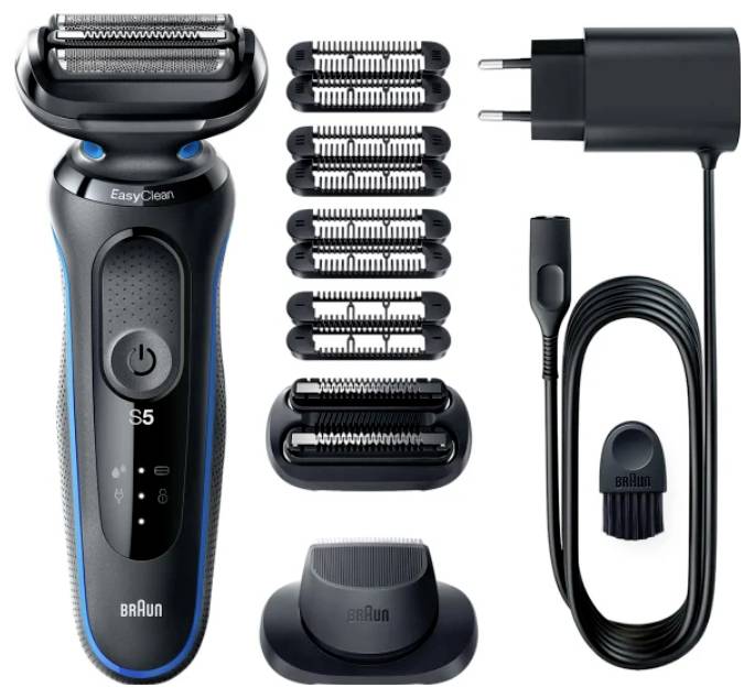Elektrischer Rasierer mit sechs Kammaufsätzen, Ladegerät, Trimmer-Kopf und Reinigungsbürste, auf weißem Hintergrund angeordnet.