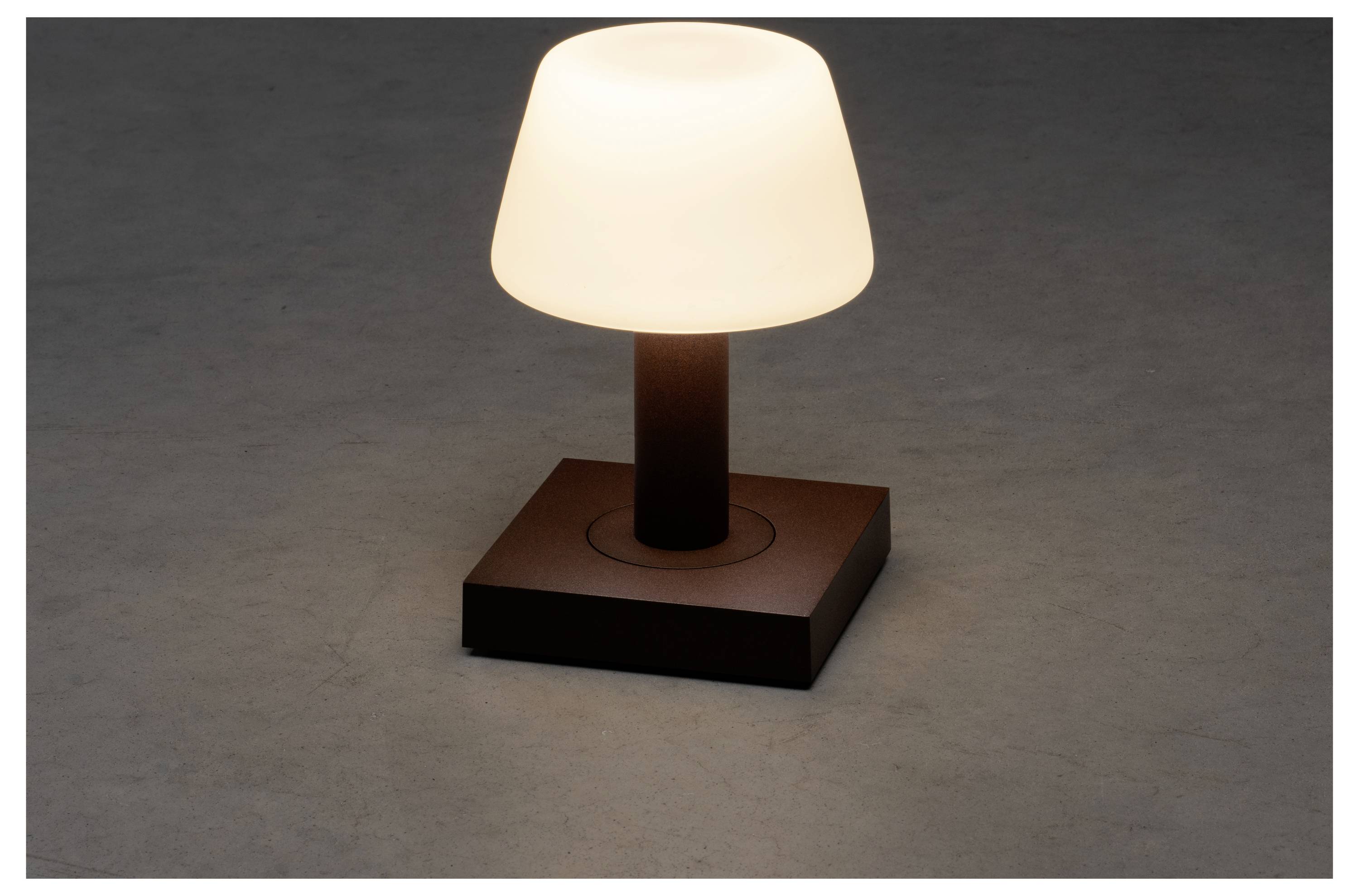 Konstsmide 7825-972 Monaco LED-Akku-Tischlampe Rost