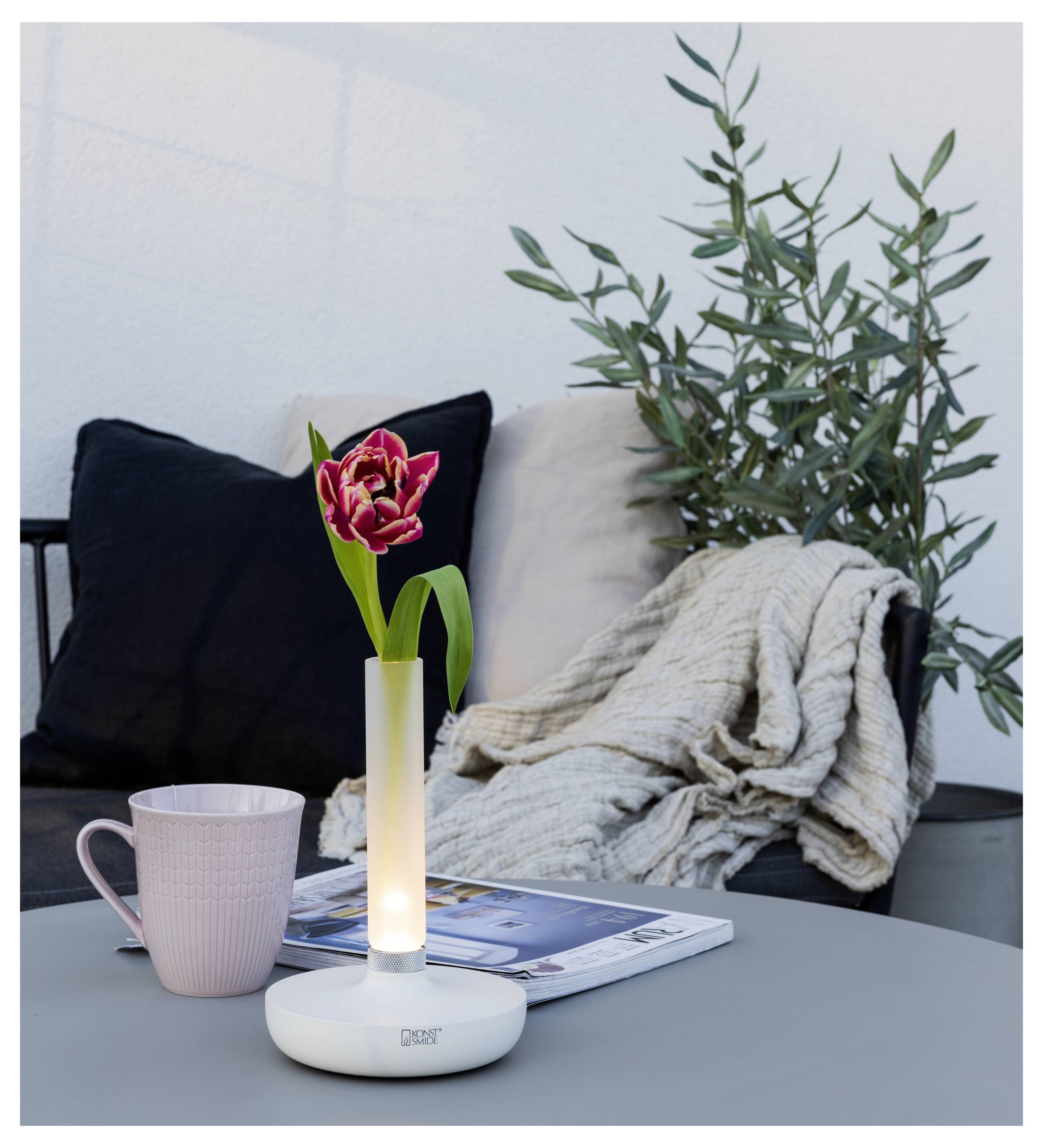 Konstsmide 7827-253 Biarritz LED-Akku-Tischlampe Weiß