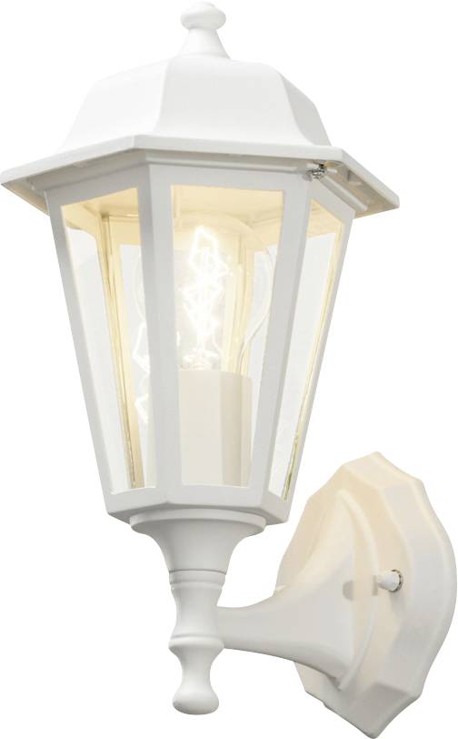 Eine weiße, wandmontierte Außenlaterne mit klassischem Design, die warm von einer beleuchteten Glühbirne im Inneren leuchtet, vor einem schlichten Hintergrund.