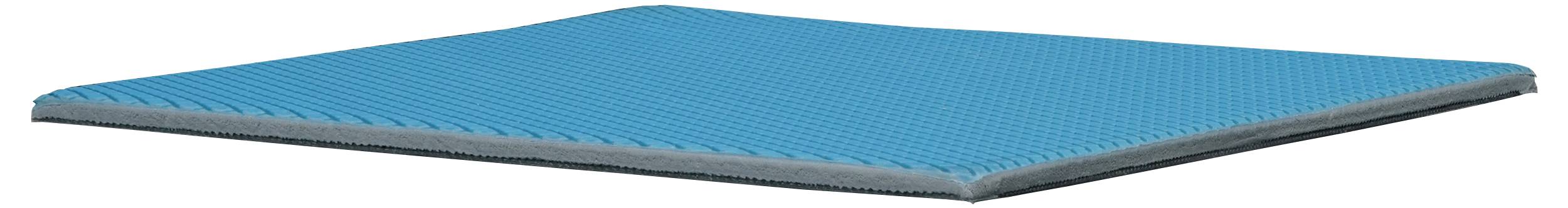 Eine blaue rechteckige Schaumstoffmatte mit strukturierter Oberfläche liegt flach.