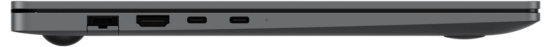 Eine Seitenansicht eines Laptops, die seinen Ethernet-Anschluss, zwei USB-Anschlüsse und einen Kopfhöreranschluss zeigt und dabei die Konnektivitätsoptionen betont.