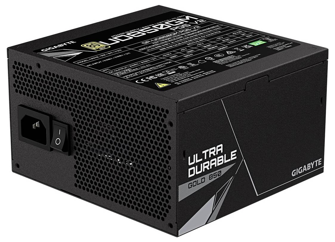 Eine schwarze Gigabyte Ultra Durable Gold 850 Netzteil-Einheit mit beschrifteten Spezifikationen und Netzschalter wird gezeigt.