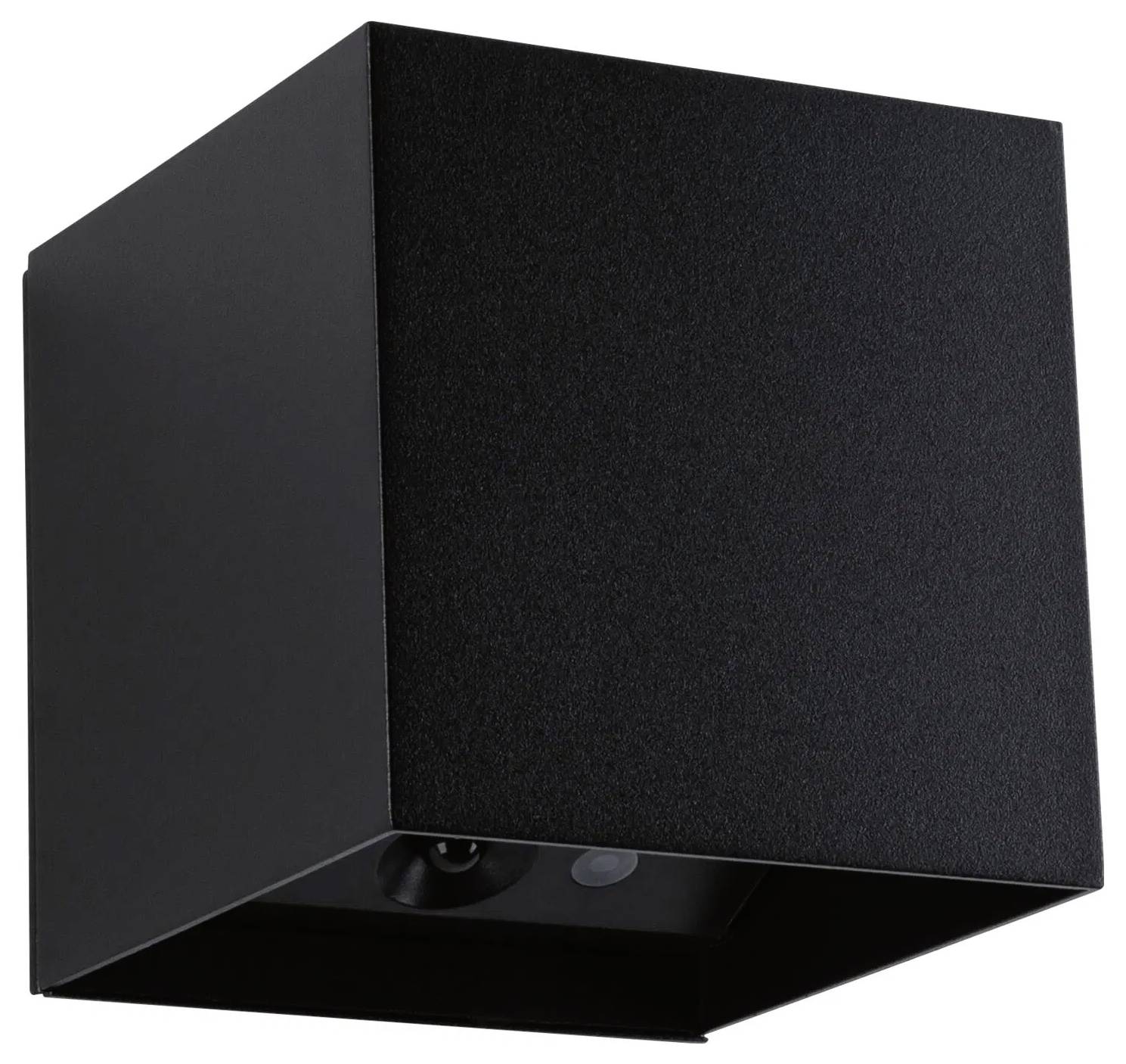 Eine schwarze, würfelförmige Wandleuchte mit einem dezenten Sensor darunter, designed für moderne Ästhetik.
