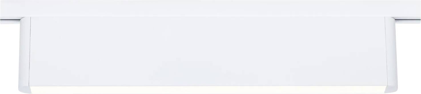 Eine schlanke, minimalistische weiße Leuchte mit rechteckiger Form, konzipiert für die Deckeninstallation. Die Leuchte verbreitet ein sanftes, gleichmäßiges Licht.