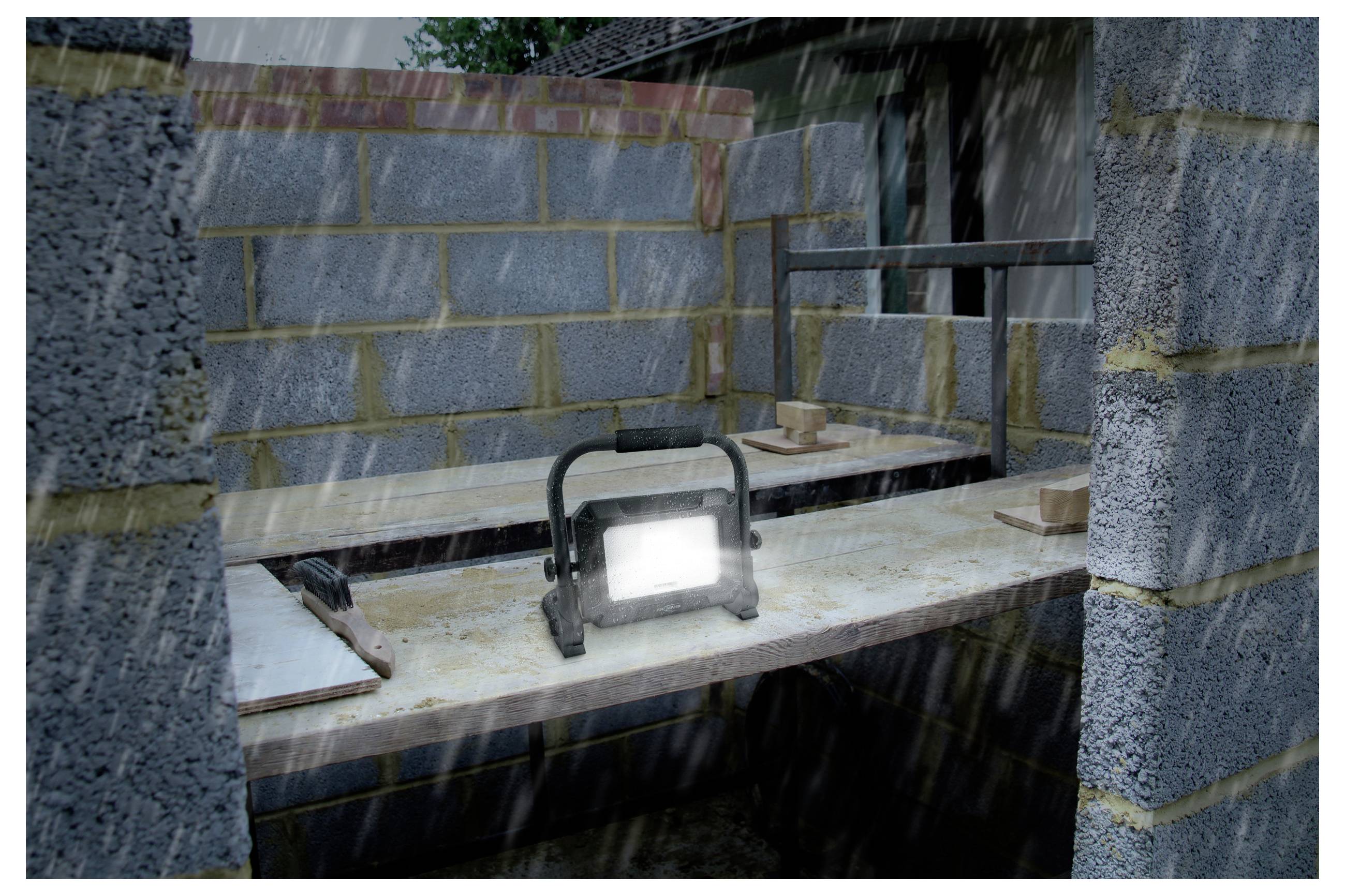 Ansmann 1600-0639 LED Strahler FL30W 18V Powertool-Akkupacks, inkl. Adapterplatten COB LED, Akkubetriebenes LED-Leuchtmittel