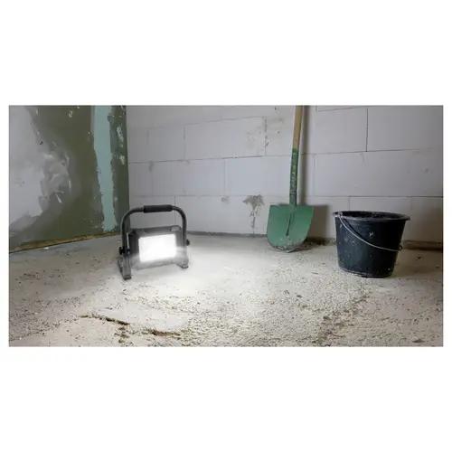 Ansmann 1600-0713 LED Strahler FL50W 18V Powertool-Akkupacks, inkl. Adapterplatten Akkubetriebenes LED-Leuchtmittel, COB LED Ansmann 1600-0713 LED Strahler FL50W 18V Powertool-Akkupacks, inkl. Adapterplatten Akkubetriebenes LED-Leuchtmittel, COB LED