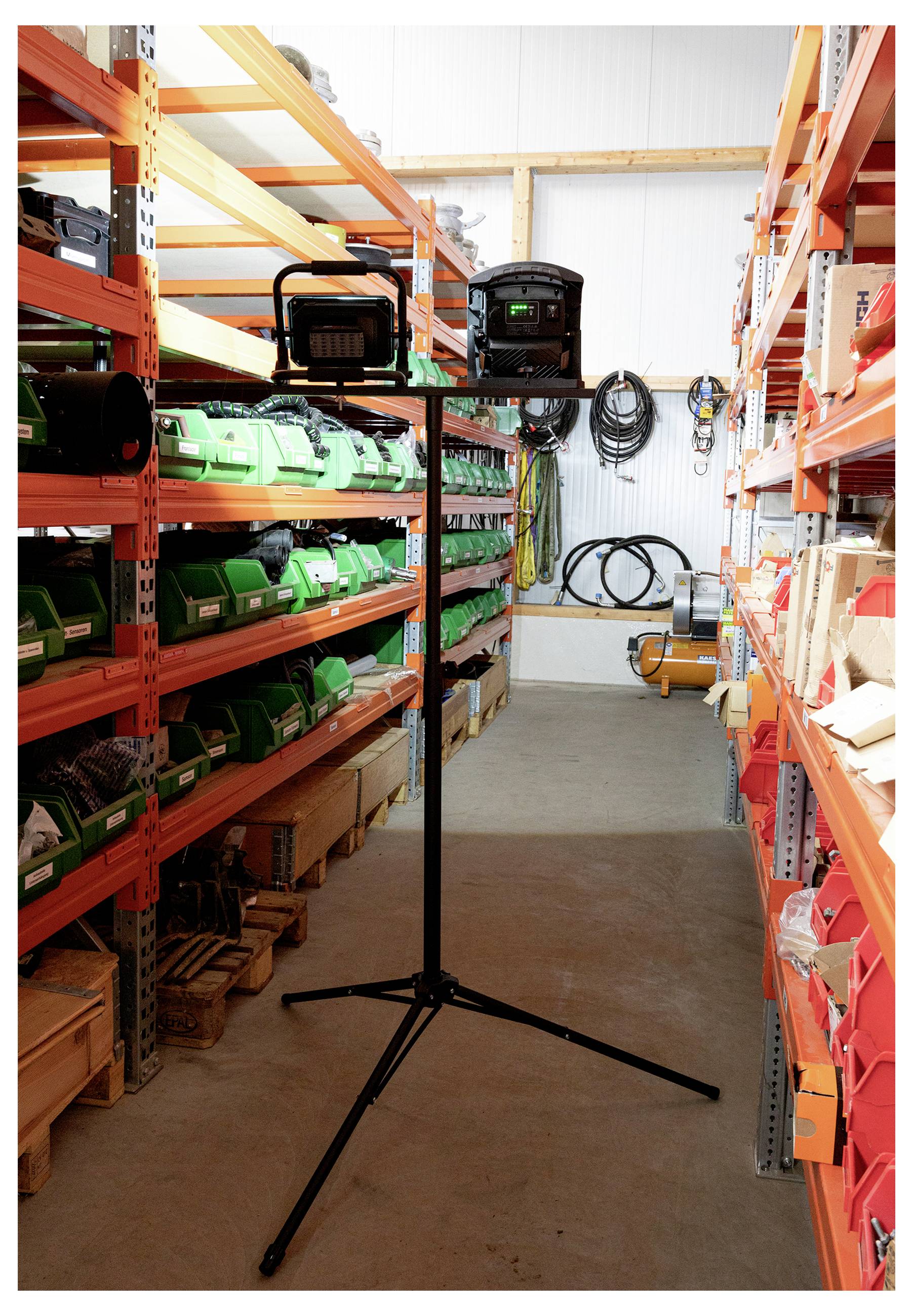 Ansmann Universalstativ UT180 Baustrahlerstativ Stativlänge (max.): 1800mm 1600-0705