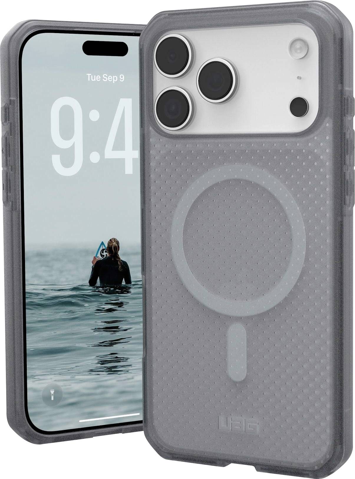 Ein Smartphone mit einem grauen, strukturierten Schutzgehäuse, das ein auffälliges kreisförmiges Design auf der Rückseite aufweist. Der Bildschirm des Telefons zeigt die Zeit als 9:44 Uhr und eine Person auf einem Paddleboard im Wasser.