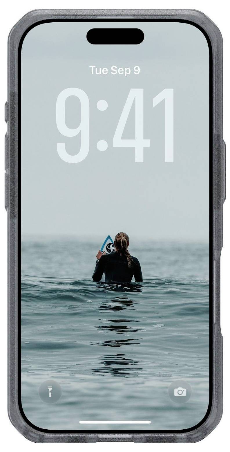 Eine Person surft im Ozean, von hinten gesehen, und hält ein Surfbrett. Der Smartphone-Bildschirm zeigt die Uhrzeit '9:41' und das Datum 'Die 9. Sep'.