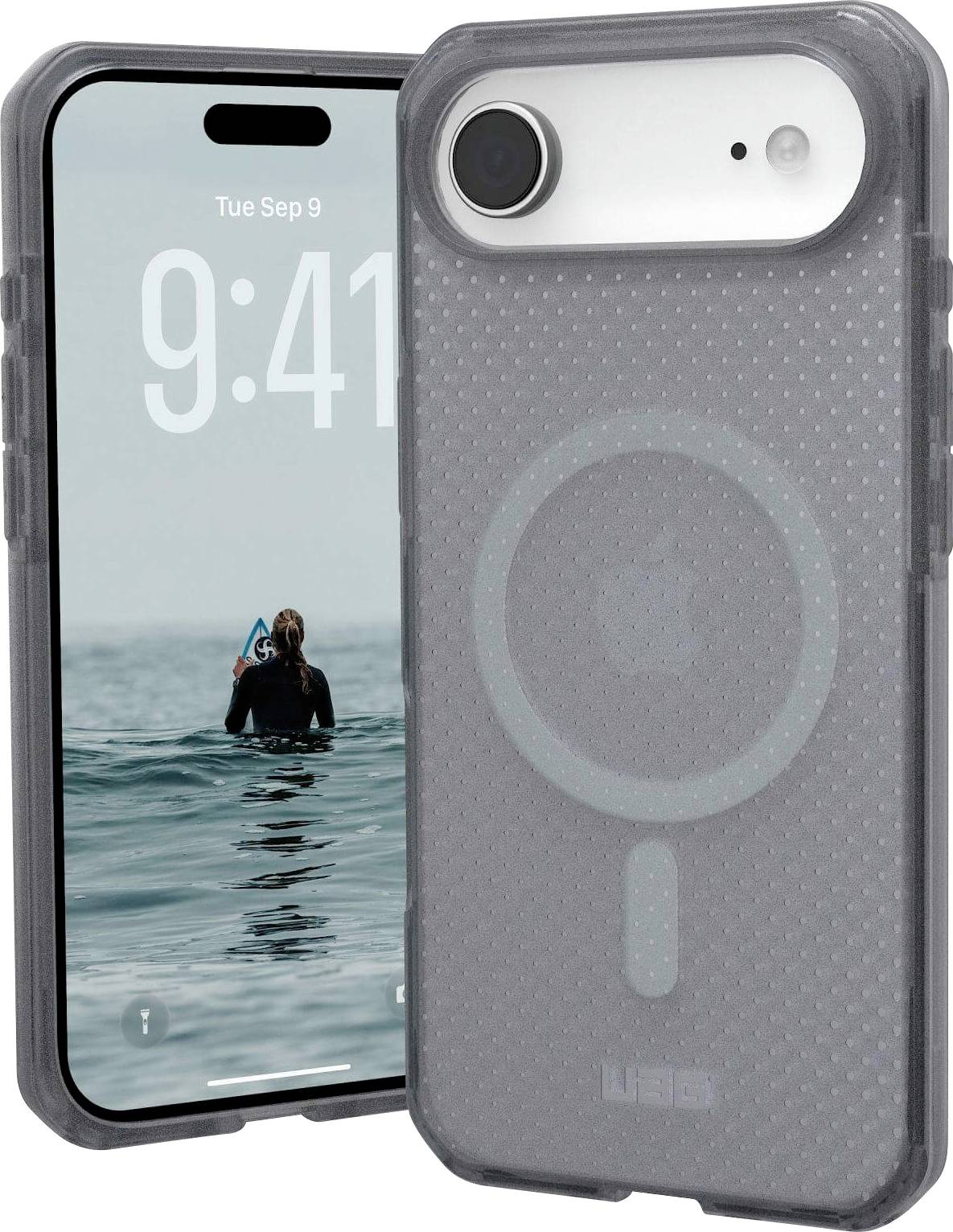 Ein Smartphone mit einem robusten, transparenten Gehäuse wird in einem Winkel präsentiert. Auf dem Bildschirm ist eine Uhrzeit von 9:41 und eine Person zu sehen, die im Wasser schwimmt.