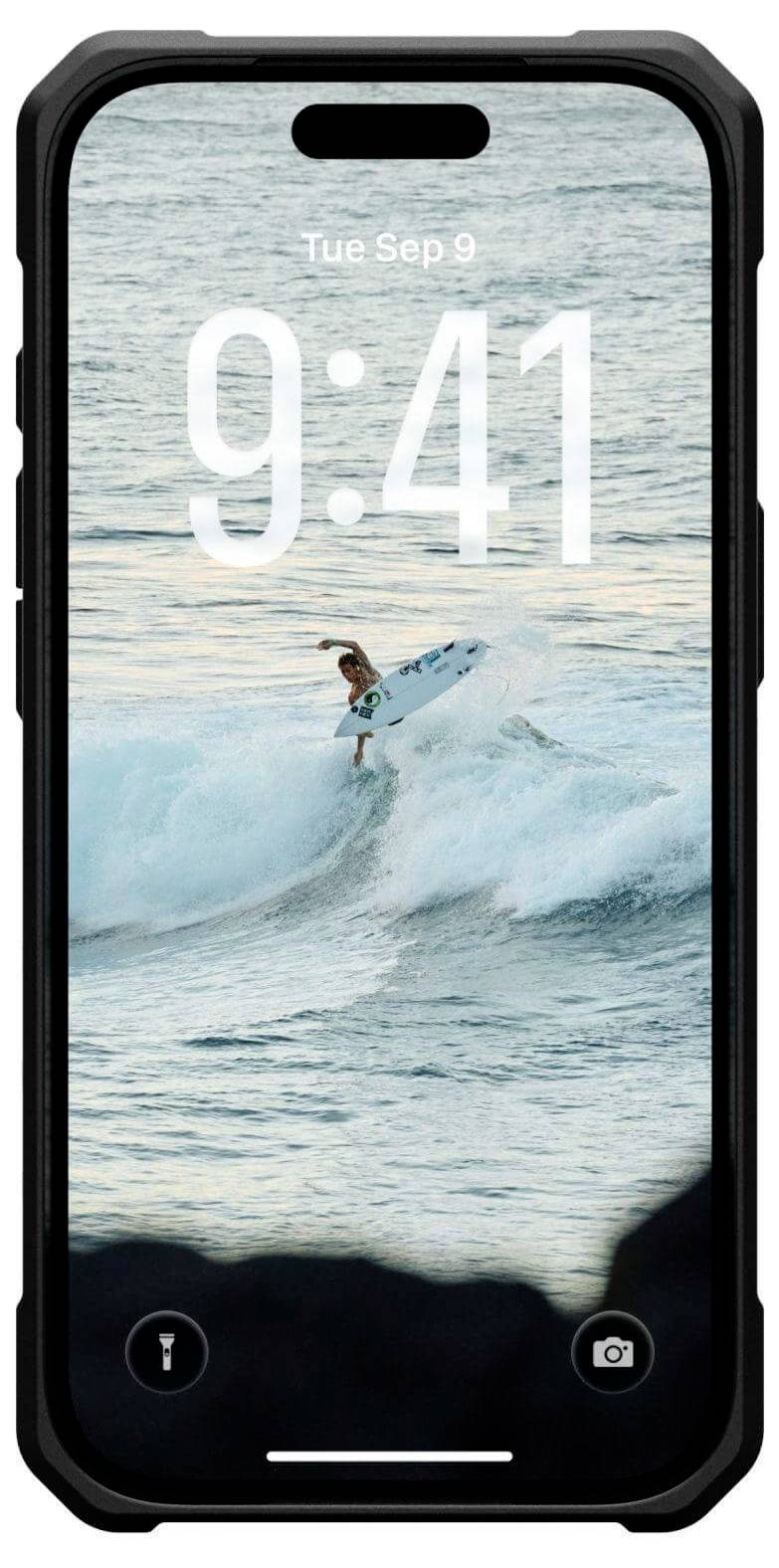 Smartphone-Bildschirm mit einer Surfing-Szene auf dem Sperrbildschirm, Datum 'Di. 9. Sep' und Zeit '9:41'. Wellen und Surfer sind sichtbar.