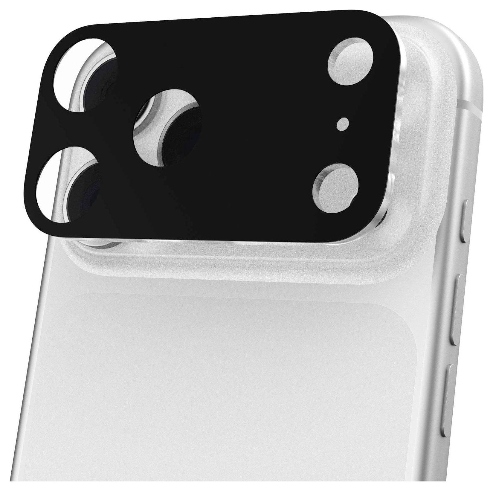 Transparente Schutzhülle mit angebrachter schwarzer Objektivabdeckung an einem Smartphone, die Öffnungen für die dreifache Kameraeinrichtung und den Blitz zeigt.