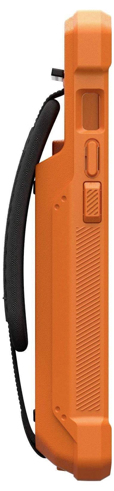 Seitenansicht eines orangefarbenen robusten Gehäuses mit einem Griff, das für Tablets oder ähnliche Geräte konzipiert ist und Aussparungen für Knöpfe sowie eine strukturierte Griffoberfläche aufweist.